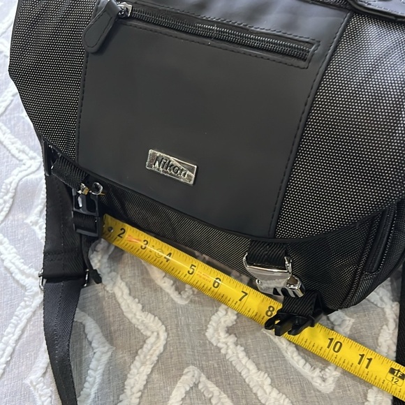 Nikon Digital SLR DSLR Black Padded Shoulder Camera Case Bag. B17 - Picture 4 of 5